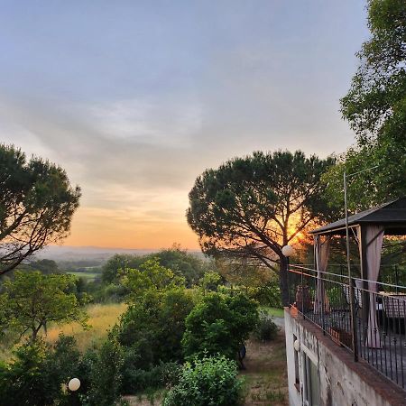 チェルタルド Il Giuggiolo - La Collina Della Quiete Bed & Breakfast エクステリア 写真