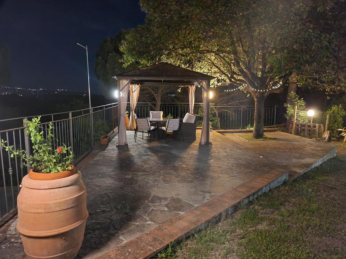 チェルタルド Il Giuggiolo - La Collina Della Quiete Bed & Breakfast エクステリア 写真