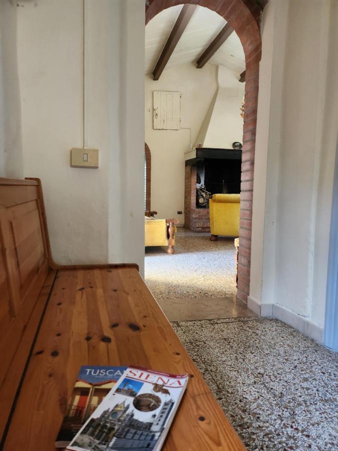 チェルタルド Il Giuggiolo - La Collina Della Quiete Bed & Breakfast エクステリア 写真