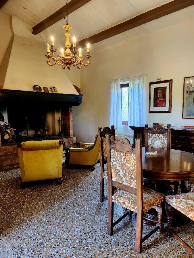 チェルタルド Il Giuggiolo - La Collina Della Quiete Bed & Breakfast エクステリア 写真